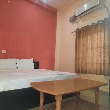 Sky Inn Paying Guest House Варанасі Екстер'єр фото