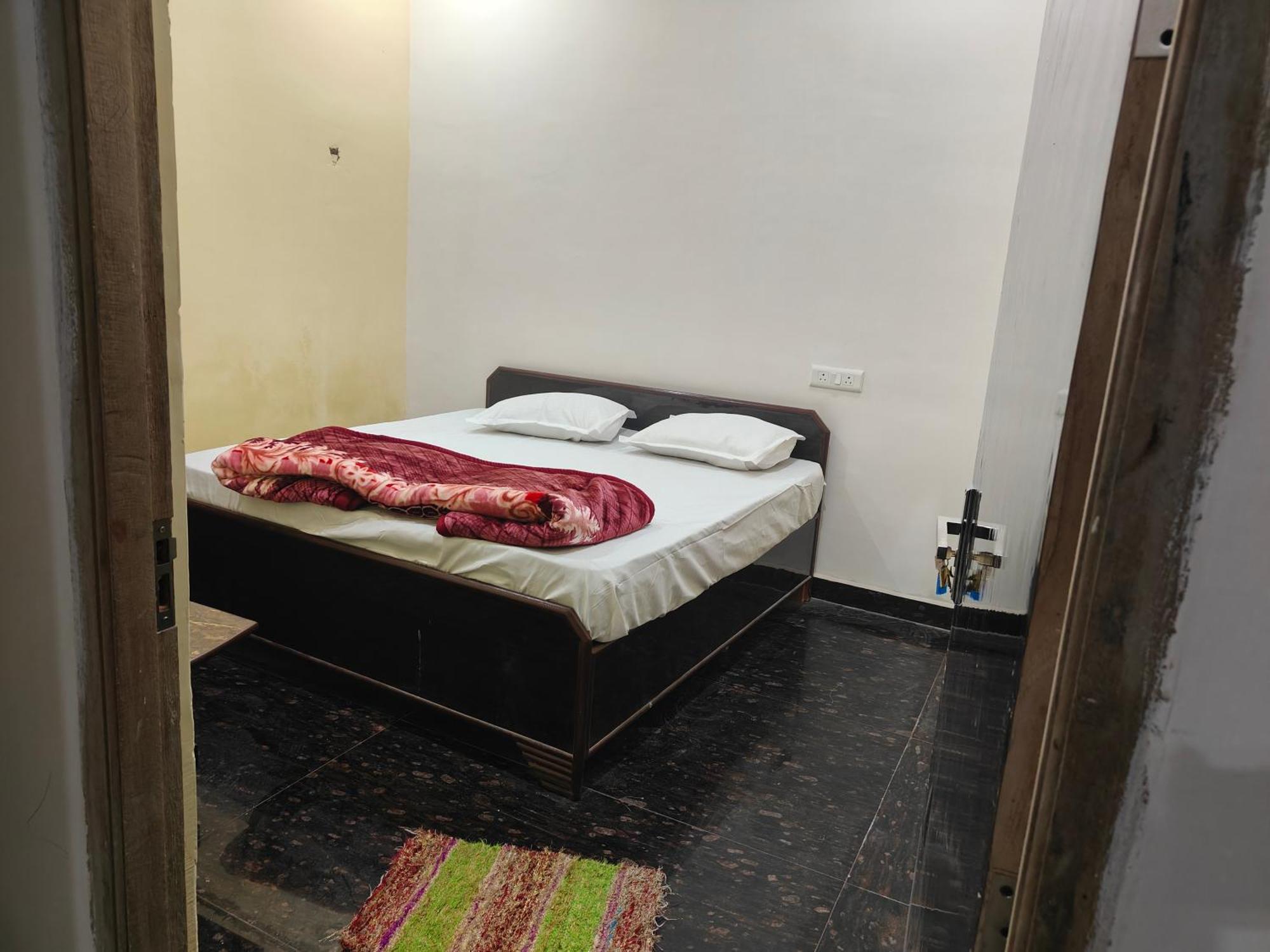 Sky Inn Paying Guest House Варанасі Екстер'єр фото